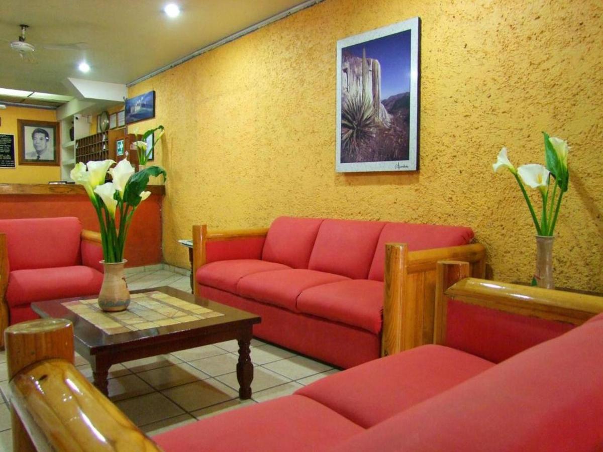 Hotel Oaxaca Dorado, Oaxaca Екстериор снимка