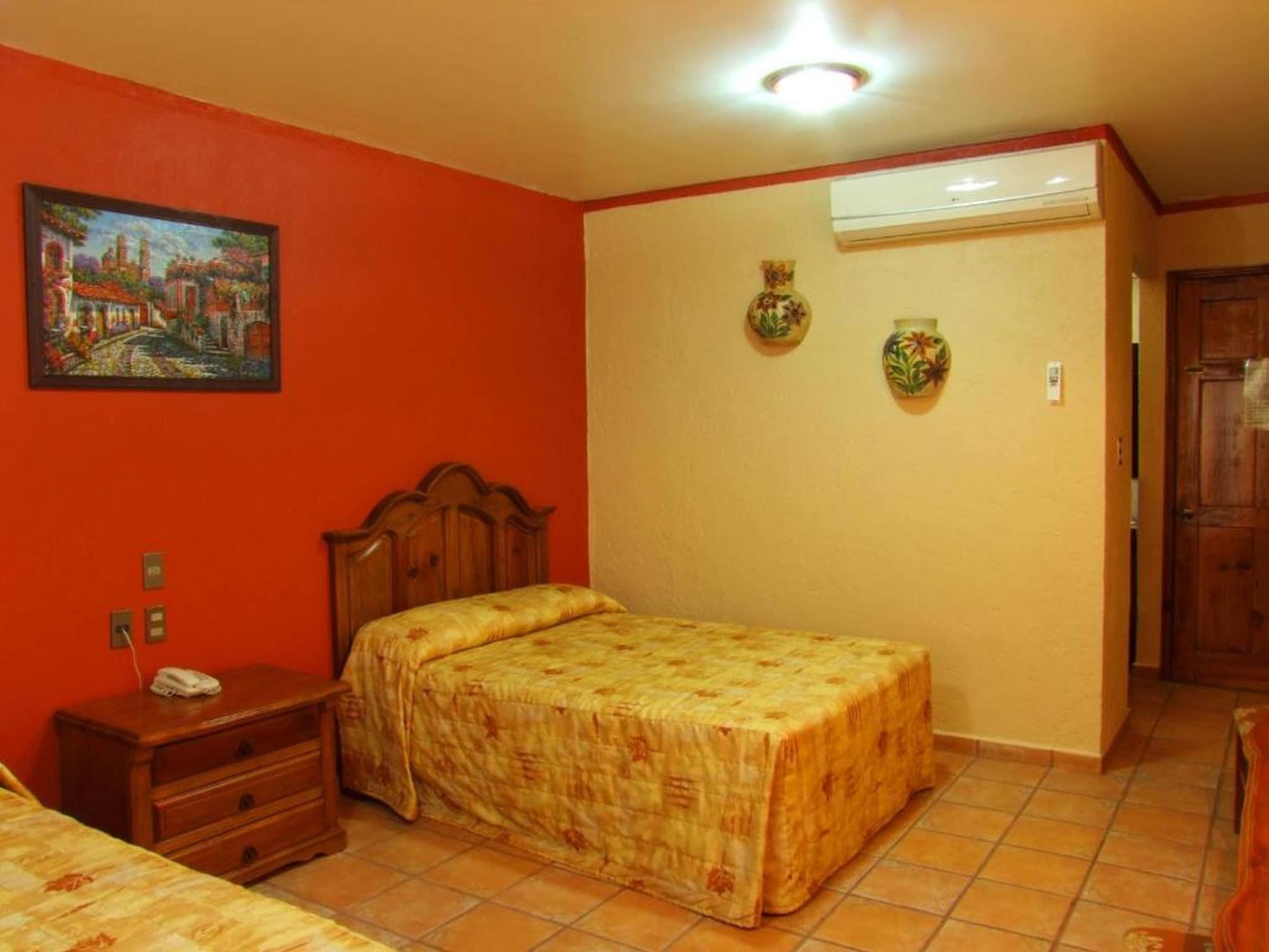 Hotel Oaxaca Dorado, Oaxaca Екстериор снимка