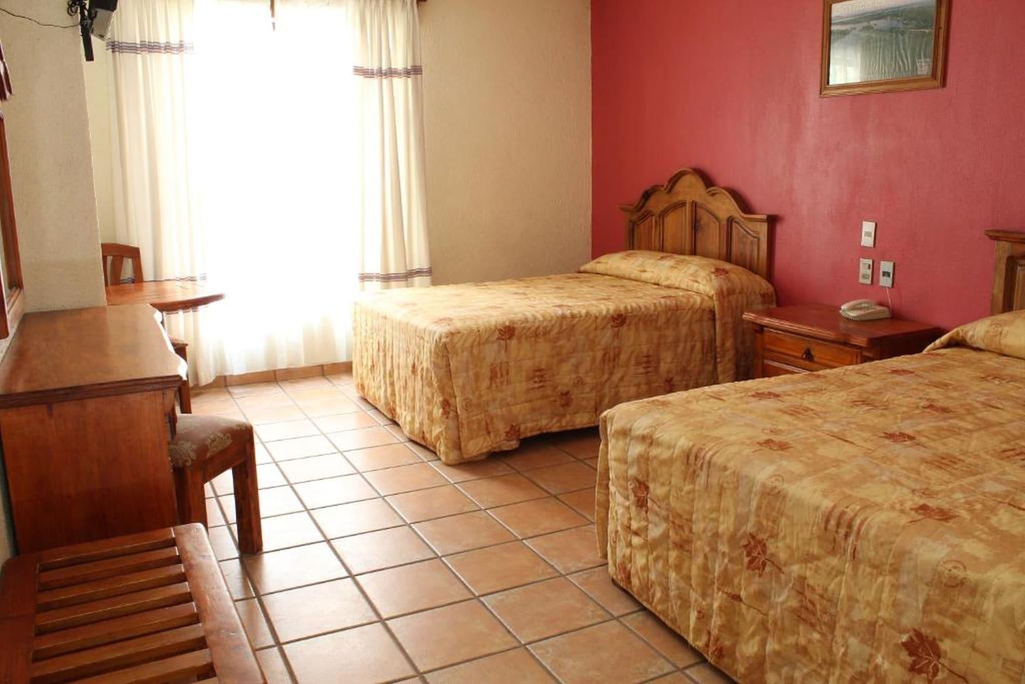 Hotel Oaxaca Dorado, Oaxaca Екстериор снимка