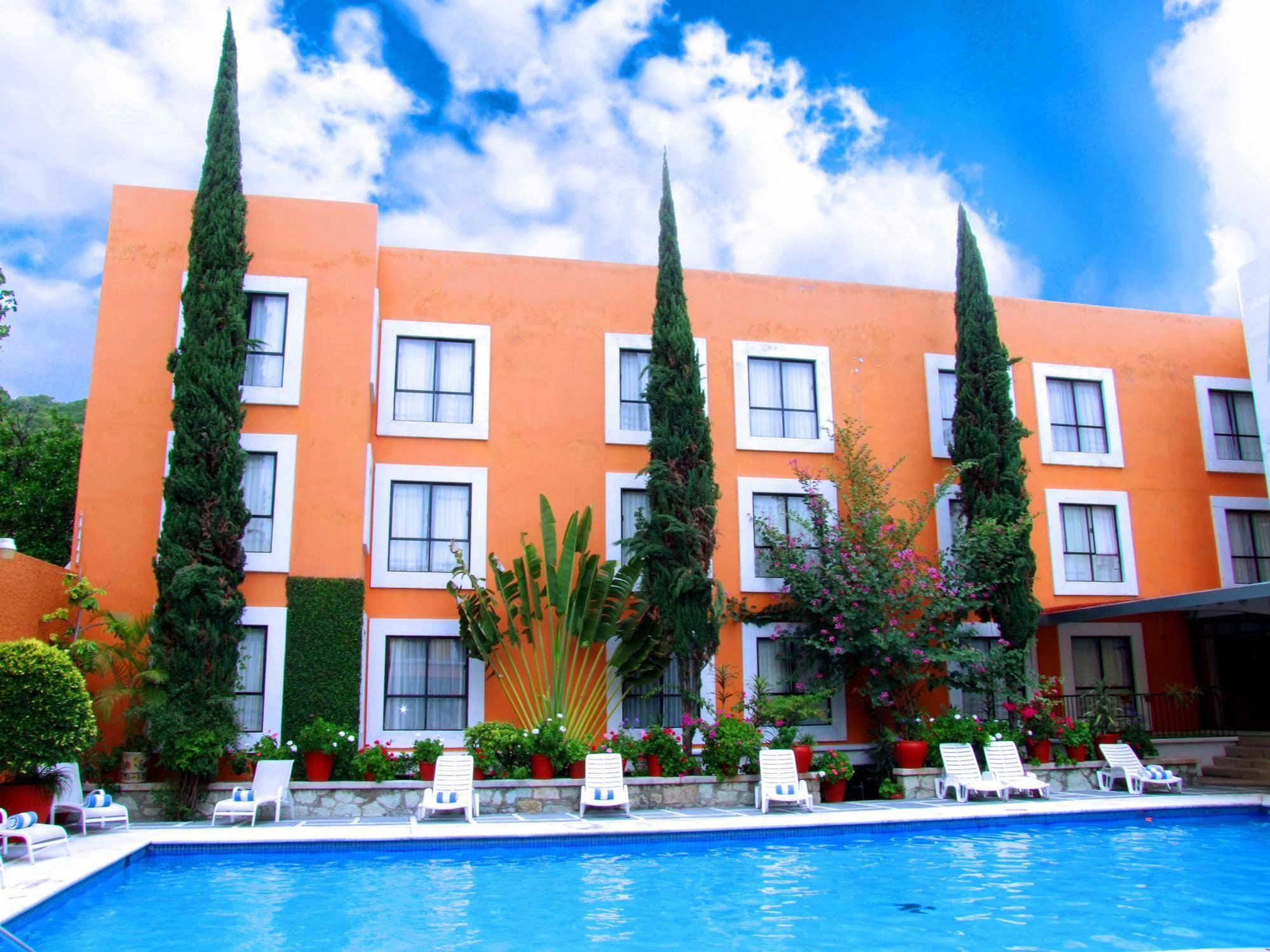 Hotel Oaxaca Dorado, Oaxaca Екстериор снимка
